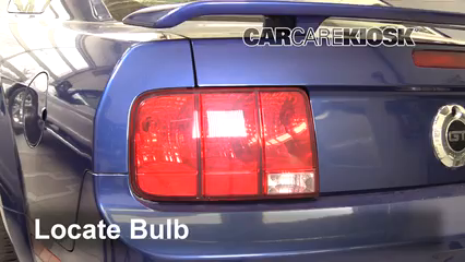 2007 Ford Mustang GT 4.6L V8 Coupe Éclairage Feux de position arrière (remplacer ampoule)